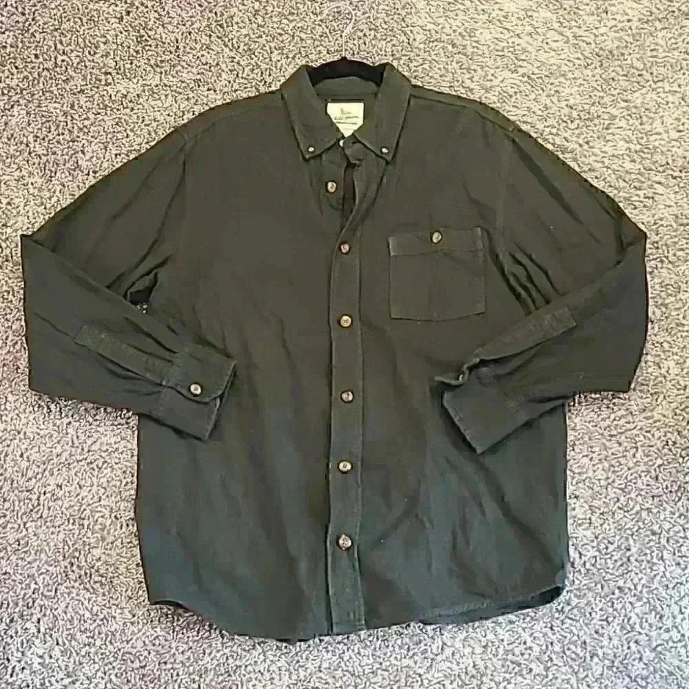 Green Button down - Picture 2 of 5